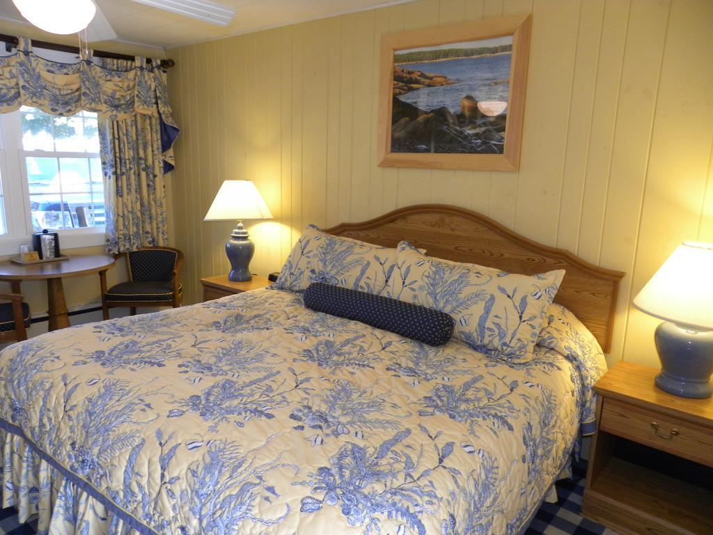 Colonial Gables Oceanfront Village Belfast Bagian luar foto