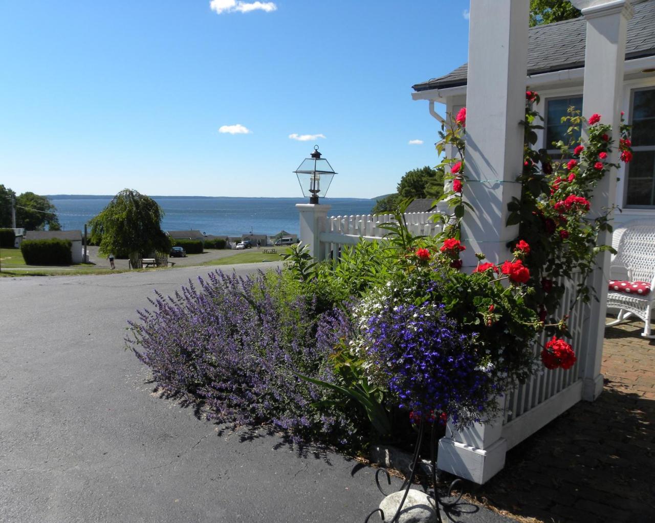 Colonial Gables Oceanfront Village Belfast Bagian luar foto